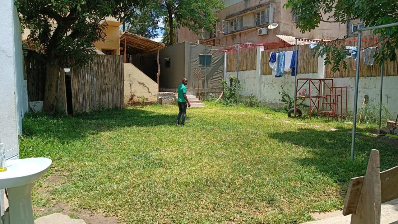 Ruby - Casa De Hospedes - Backpackers Nampula Exterior photo